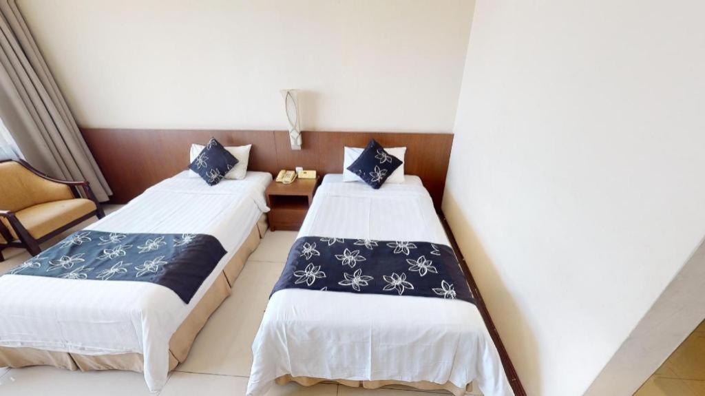 Kedaton Hotel Bandung Extérieur photo