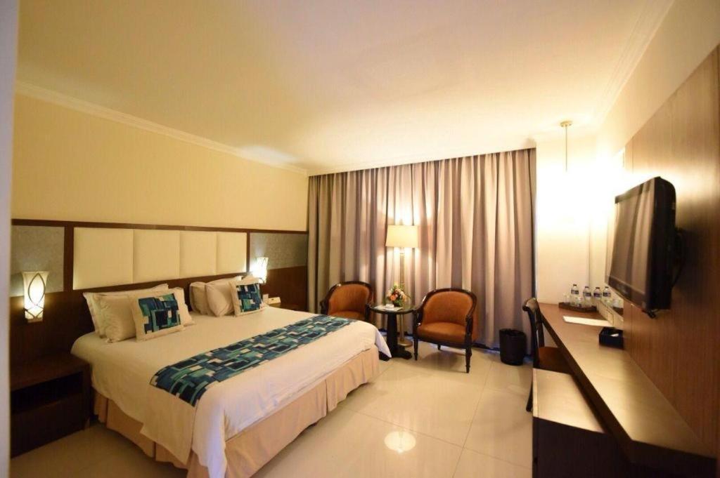 Kedaton Hotel Bandung Extérieur photo