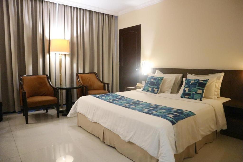 Kedaton Hotel Bandung Extérieur photo